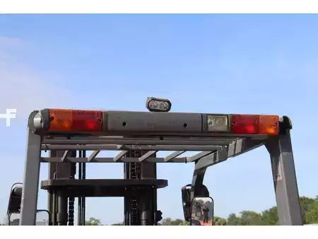 Carrelli elettrici 4 ruote 2010  Toyota 7FBMF35 (18)