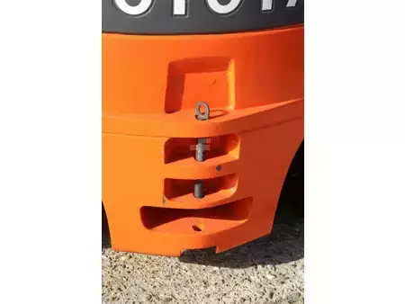 Carrelli elettrici 4 ruote 2010  Toyota 7FBMF35 (20)