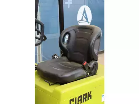 El truck - 4 hjulet 1985  Clark TM 15 (22)