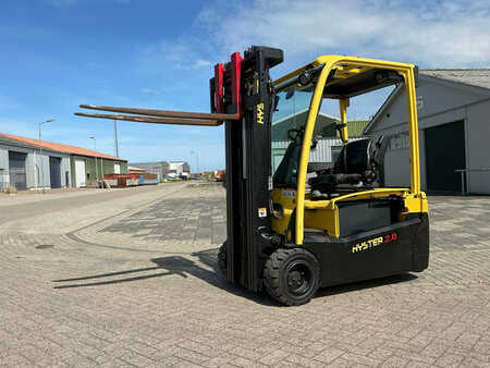 Elektro čtyřkolový VZV 2017  Hyster J2.0XNT LWB (1)
