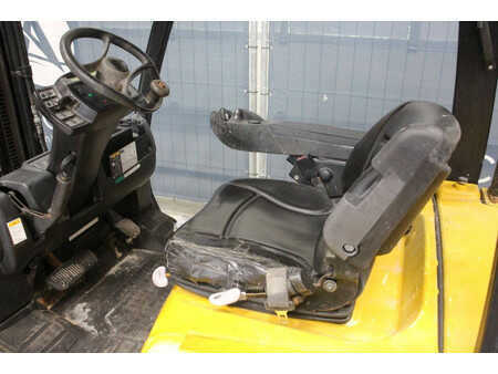 Dieselstapler 2010  Yale GDP30VX E2345 (17)