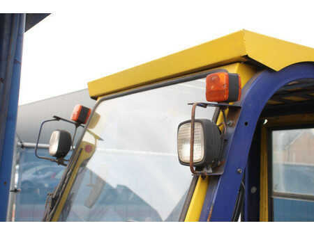 Elektro 4 Rad 2000  Komatsu FD45T-7 (13)