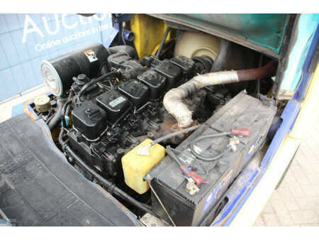 Elektro 4 Rad 2000  Komatsu FD45T-7 (18)