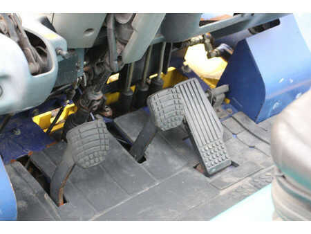 Elektro 4 Rad 2000  Komatsu FD45T-7 (22)