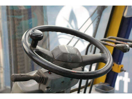 Elektro 4 Rad 2000  Komatsu FD45T-7 (23)