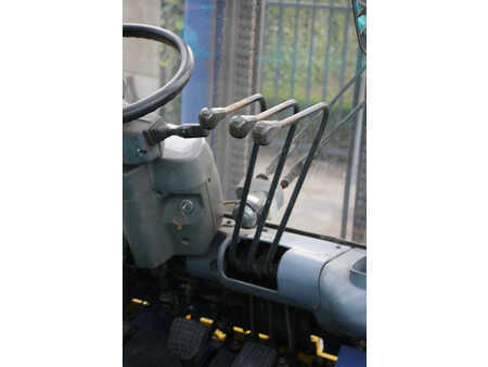 Elektro 4 Rad 2000  Komatsu FD45T-7 (24)