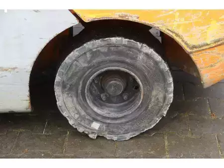 Diesel heftrucks 2011  Still RX70-35 (17)
