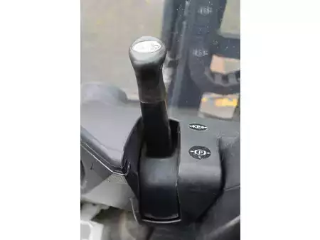 Diesel heftrucks 2011  Still RX70-35 (30)