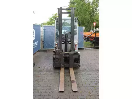Diesel heftrucks 2011  Still RX70-35 (7)