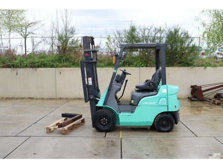 Petrol Forklift - Mitsubishi FG15D (2)