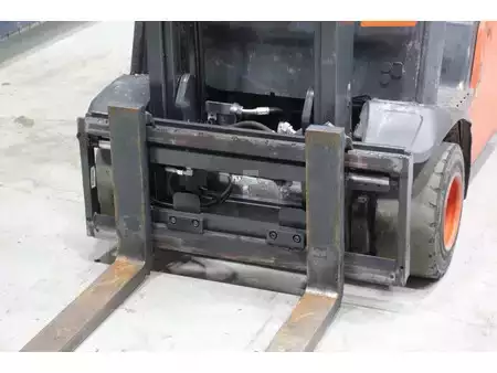 Carretilla elevadora GLP 2013  Linde H20T-01 (10)