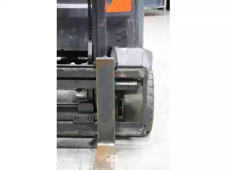 Carretilla elevadora GLP 2013  Linde H20T-01 (12)