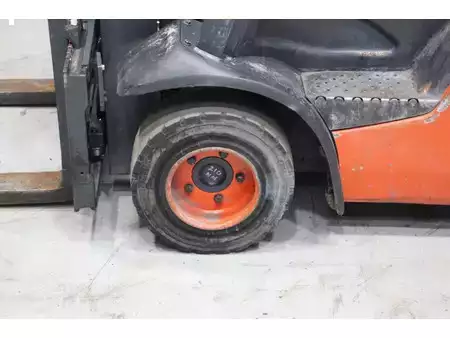 Carretilla elevadora GLP 2013  Linde H20T-01 (15)