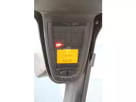 Carretilla elevadora GLP 2013  Linde H20T-01 (27)