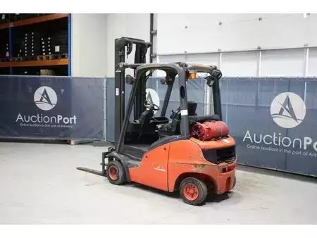 Carretilla elevadora GLP 2013  Linde H20T-01 (3)