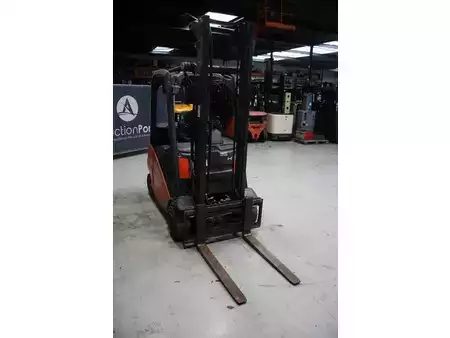 Carretilla elevadora GLP 2013  Linde H20T-01 (6)