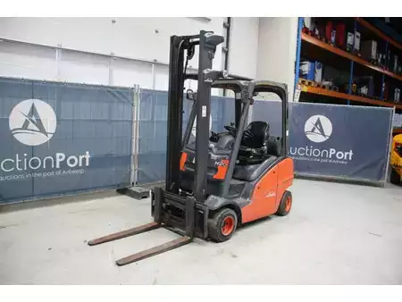 Carretilla elevadora GLP 2013  Linde H20T-01 (8)