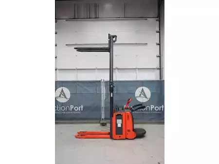 Stacker pedestre 2021  Linde D14 AP (23)