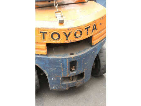 Carrelli elevatori GPL 1991  Toyota 42-5FGF-25 (16)