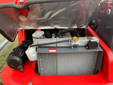 Sollevatori telescopici rigidi 2025  Everun ERT1500 (27)