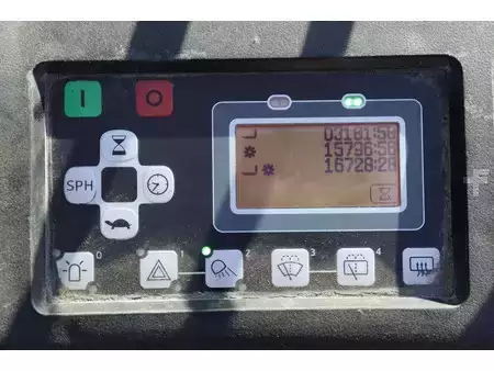 Eléctrico - 4 rodas 2018  Toyota 8FBMT50 (27)