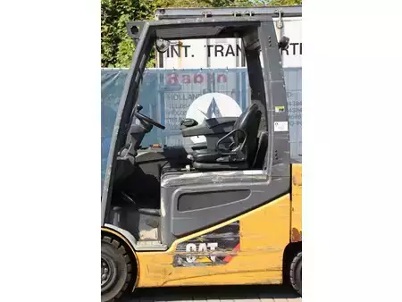 4-wiel elektrische heftrucks 2020  CAT Lift Trucks 2EP5000 (23)