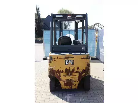 4-wiel elektrische heftrucks 2020  CAT Lift Trucks 2EP5000 (5)