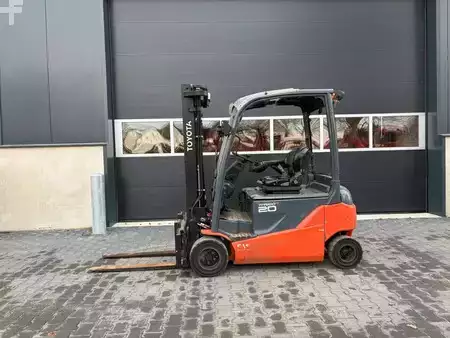 Elektro 4 Rad 2017  Toyota 8FBM20T (2)