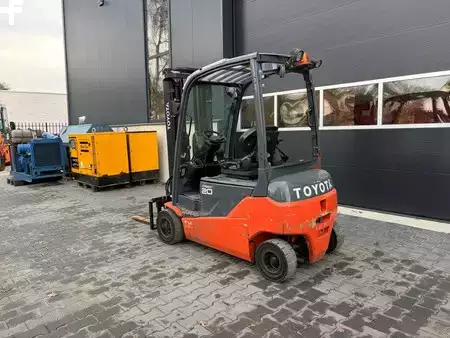 Elektro 4 Rad 2017  Toyota 8FBM20T (4)