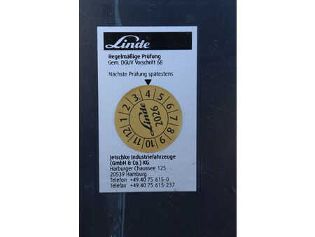 Elektryczne 4-kołowe 2018  Linde E16P-02 (15)