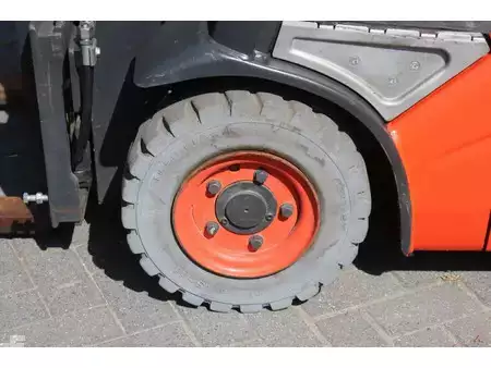 4-wiel elektrische heftrucks 2014  Linde E16P-01 (14)
