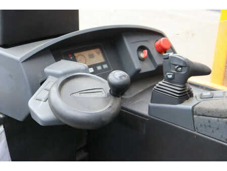 Reachtrucks 2004  Jungheinrich ETV 216 (17)