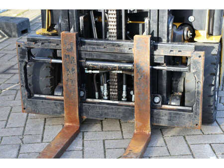 Elektro čtyřkolový VZV 2022  Yale ERP16VT (11)