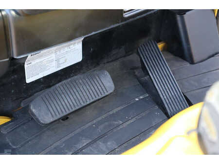 Elektro čtyřkolový VZV 2022  Yale ERP16VT (21)