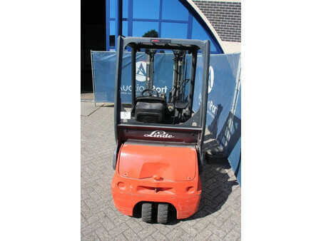 4-wiel elektrische heftrucks 2000  Linde E16C-02 (4)