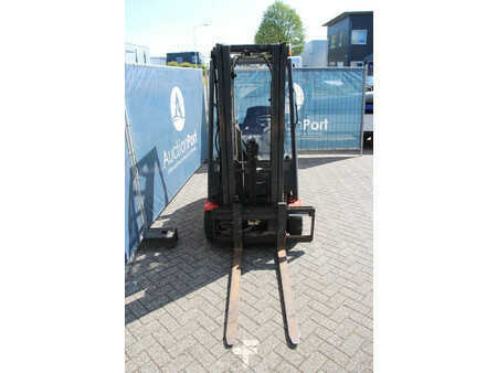 4-wiel elektrische heftrucks 2000  Linde E16C-02 (7)