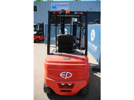 Electric - 4 wheels 2024  EP Equipment EFL303 (4)