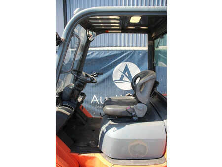 Dieselový VZV 2006  Toyota 427FD 40 (18)
