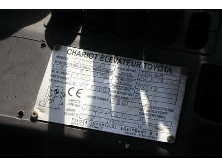 Dieselový VZV 2006  Toyota 427FD 40 (24)