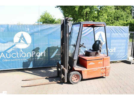 Elektro 4 Rad 1999  Linde E15 (1)