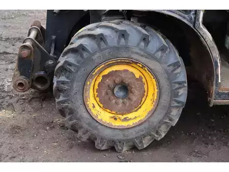 Teleskoptruck fast bom 2012  JCB 515-40 (14)