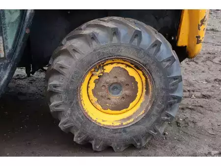 Teleskoptruck fast bom 2012  JCB 515-40 (15)