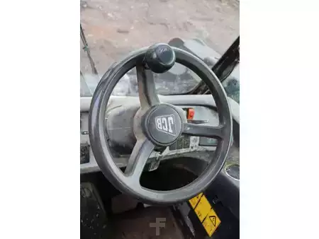 Teleskoptruck fast bom 2012  JCB 515-40 (27)