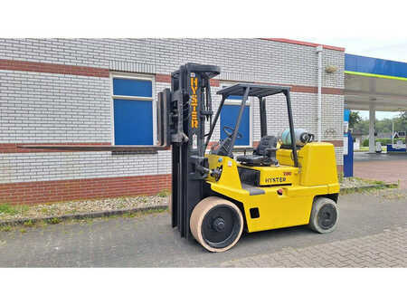 Gázüzemű targoncák 2002  Hyster S7.00XL (1)