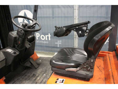 Electric - 4 wheels 2013  Toyota 7FBMF25 (24)