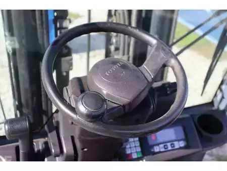 Elektro 4 Rad 2014  Toyota 8FBET16 (30)