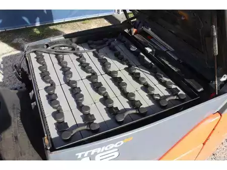 Elektro 4 Rad 2014  Toyota 8FBET16 (36)