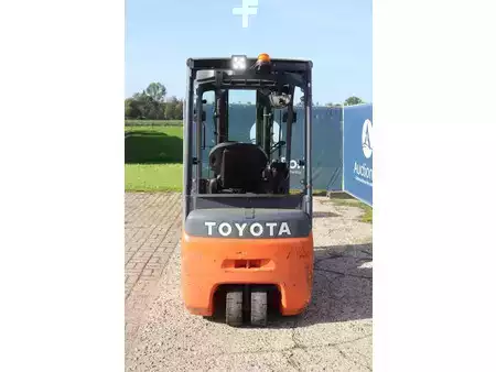 Elektro 4 Rad 2014  Toyota 8FBET16 (5)