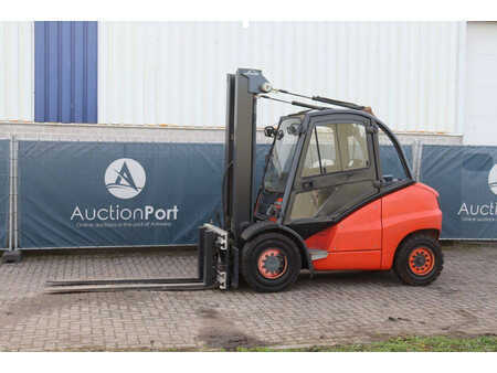 Chariots élévateurs diesel 2010  Linde H50D-01 (1)