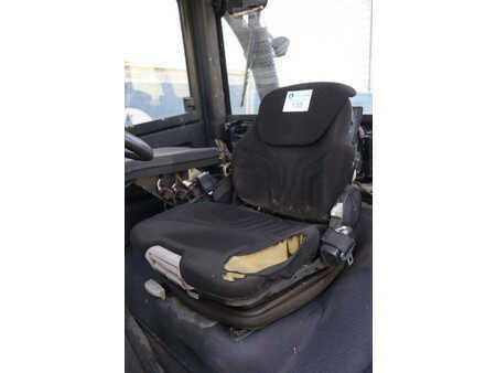 Chariots élévateurs diesel 2010  Linde H50D-01 (23)